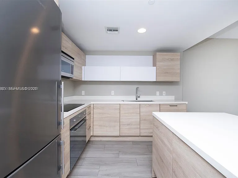 16385 Biscayne Blvd #2515 — Photo 6