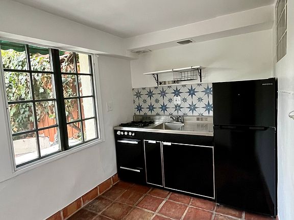 4th image of 2130 Vista Del Mar St APT 16