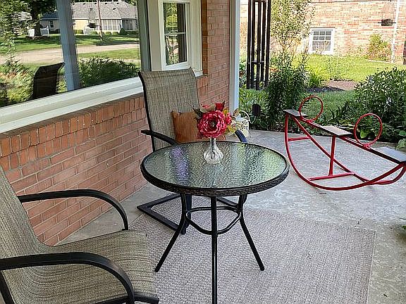 4th image of 3928 Dogwood Dr