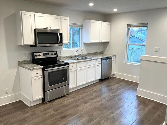 5th image of 3007 Buxton Ave