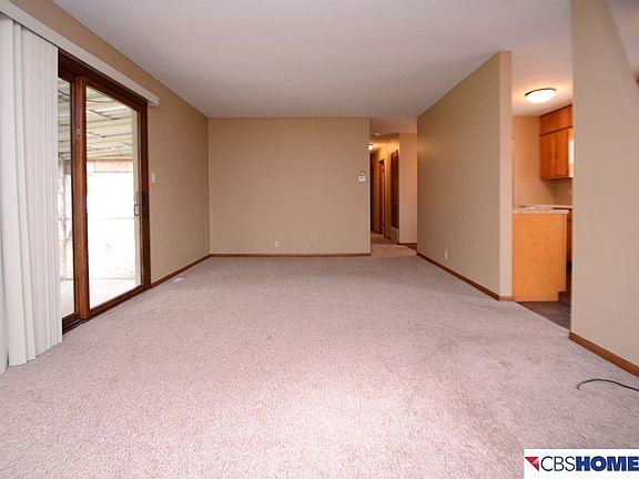 5th image of 2220 S 122nd Ave