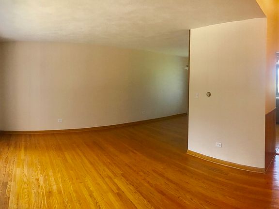 3rd image of 1114 W Keith Ave