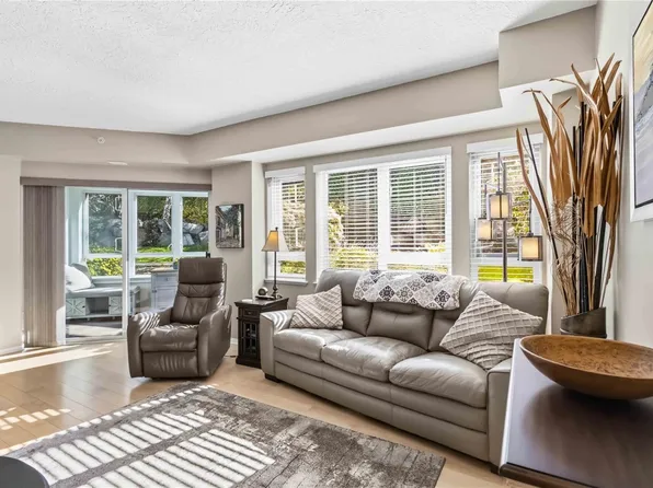 1521 Church Ave #101, Saanich, BC V8P 5T7