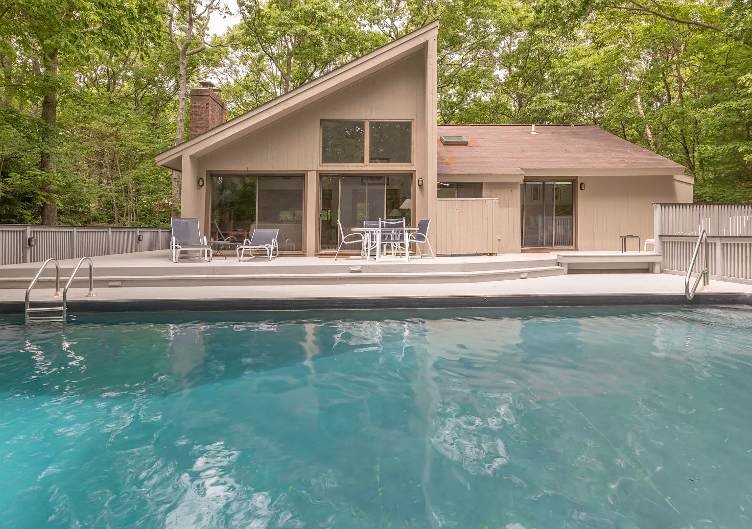Newly Renovated East Hampton Home with Private Heated Pool — Photo 1