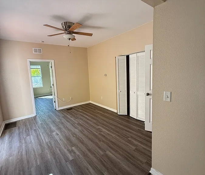1143 Highland St N #2 — Photo 2