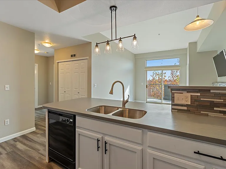 New modern fixtures throughout