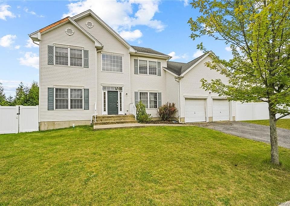 1st image of 2713 Colonial Dr