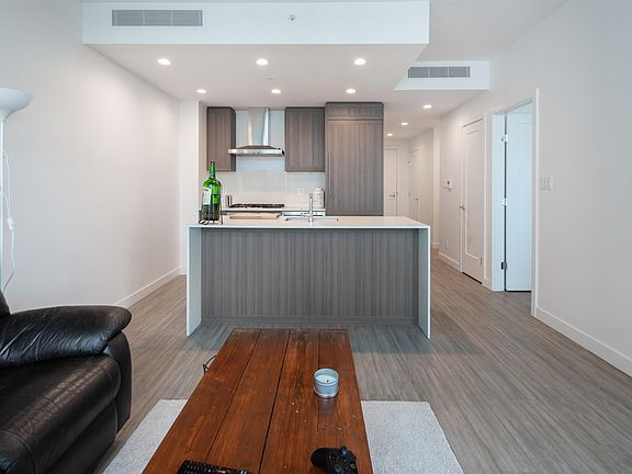 4th image of 2311 Beta Ave #1509