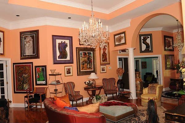 Exansive LR (Brazilian Cherry hardwoods) trey ceilings