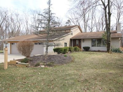 17311 Lexington Ln, Strongsville, OH, 44136