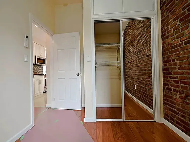 122 Orchard St #19 — Photo 7