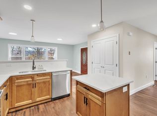 9 3rd Ave, Ware, MA 01082