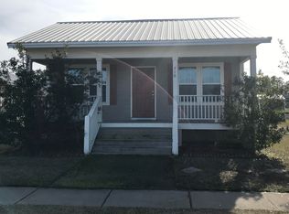 710 Union St, Bay Saint Louis, MS 39520