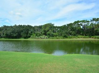 2035 Berry Roberts Dr, Sun City Center, FL 33573