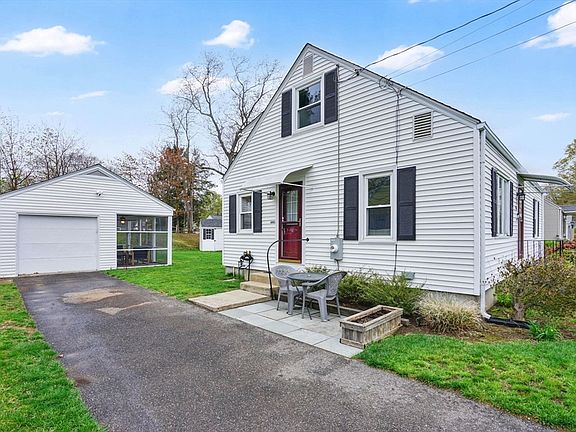 3rd image of 106 Maebeth St