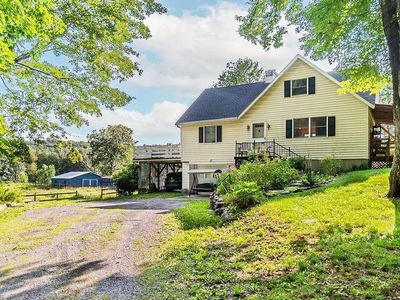 407 Clinton Hollow Rd, Salt Point, NY, 12578