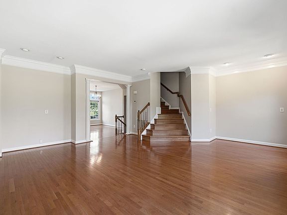3rd image of 25384 Herring Creek Dr