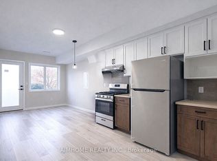15 Waddington Cres #2, Toronto, ON M2J2Z9