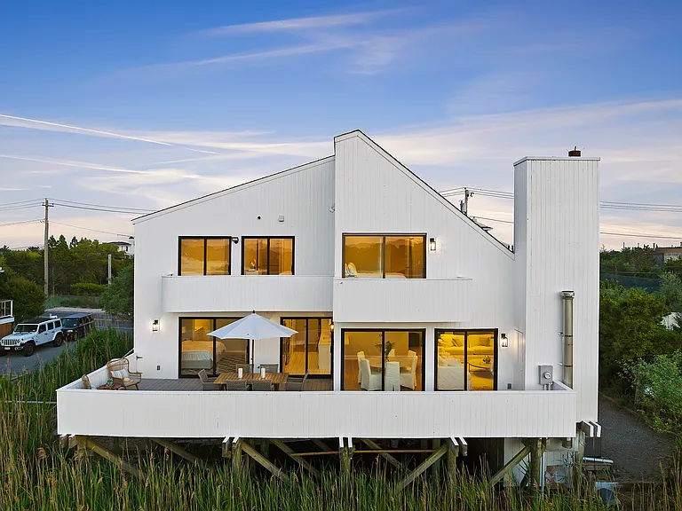 88 Dune Rd — Photo 10