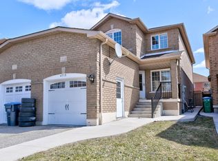 719 Stonebridge Ave #BASEMENT, Mississauga, ON L5V 2K9
