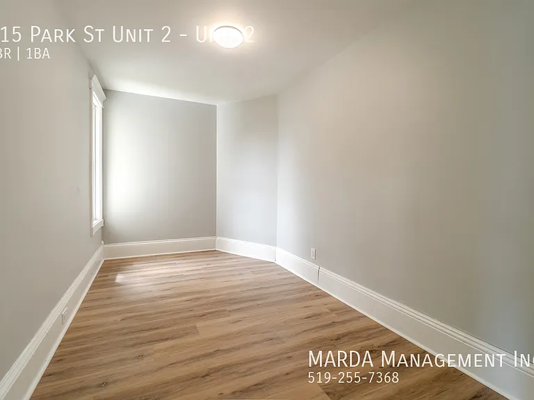 215 Park St #2 — Photo 9