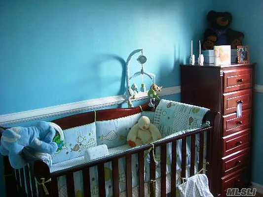 Sold by Douglas Elliman | media 16