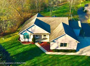 3848 Sandhill Rd, Lansing, MI 48911