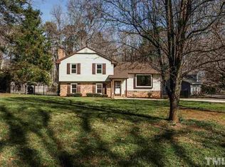 912 Brookgreen Dr, Cary, NC 27511