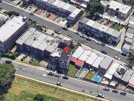 3rd image of 61-26 Mount Olivet Cres #Bld