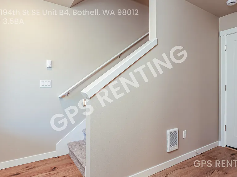 1322 194th St SE #B4 — Photo 10