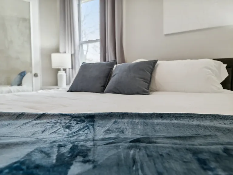 522 N Sheridan Rd #2 — Photo 33