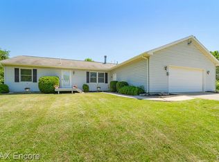 179 S Hurd Rd, Oxford, MI 48371