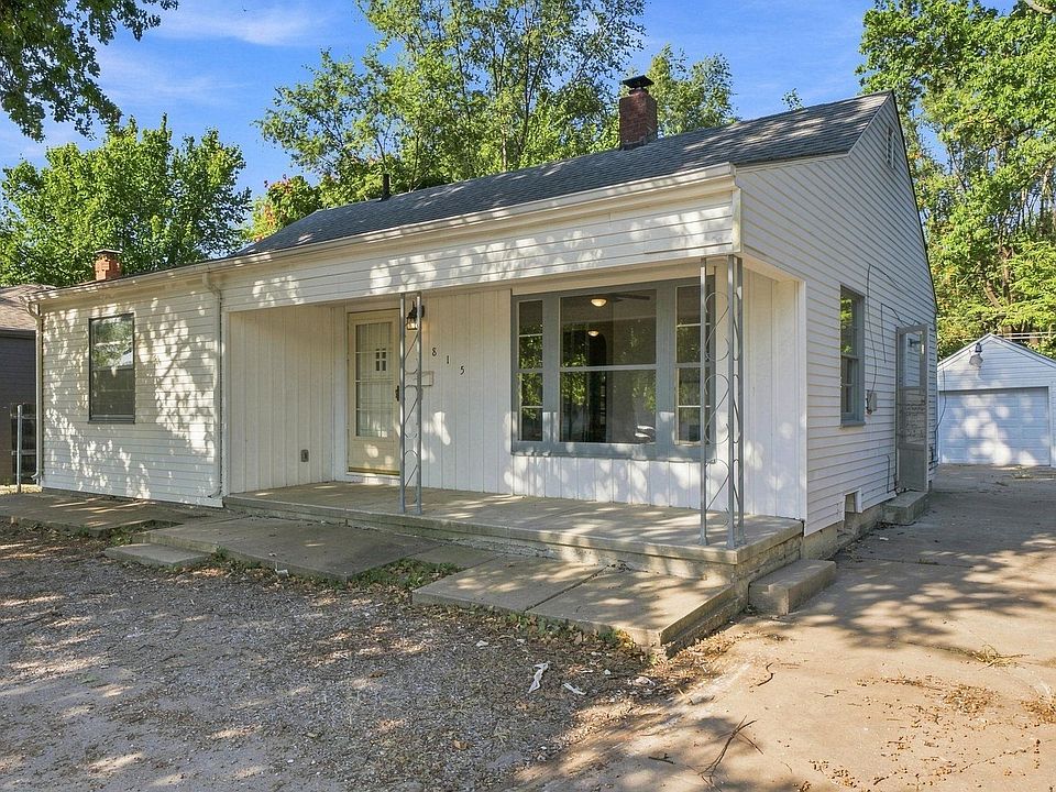 1st image of 815 N Oliver Ave