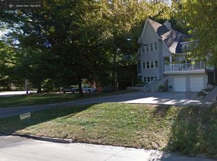 470 Rocky Shore Dr, Iowa City, IA 52246