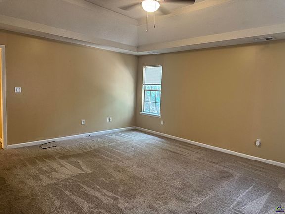 2nd image of 136 Oscar Ct