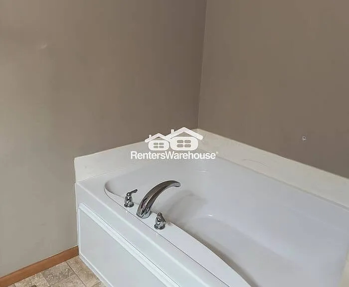 10109 Indigo Dr — Photo 23