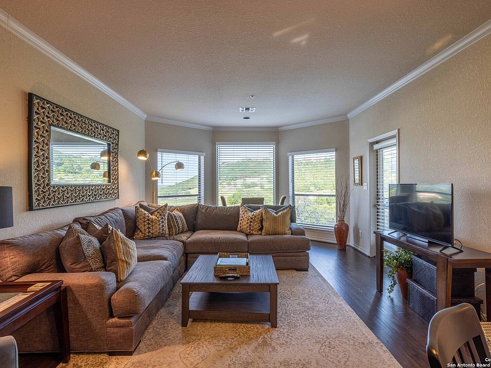 1st image of 20 TAPATIO DR E #204