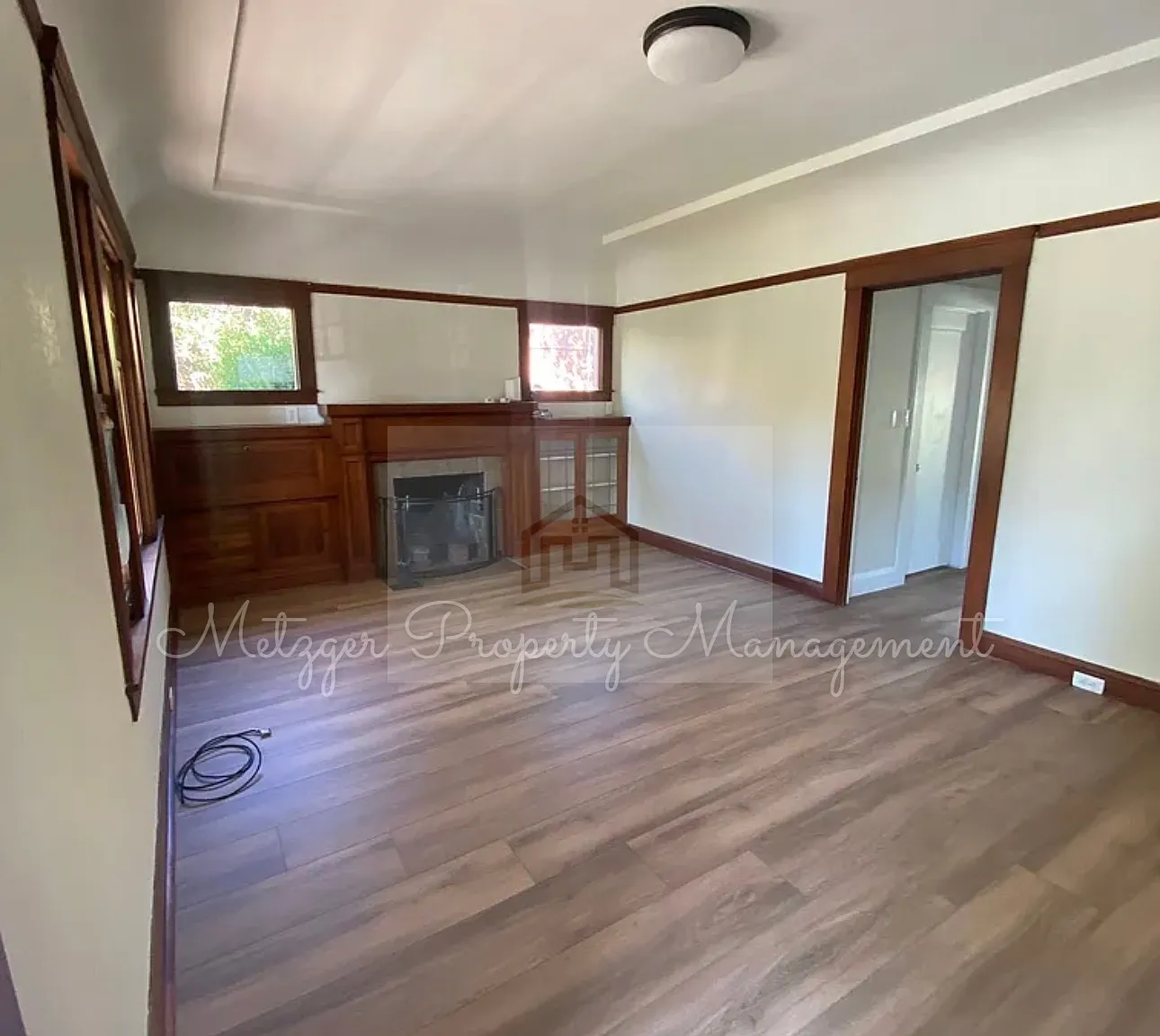 3 bed, 2040 sqft, $2,500 — Photo 2