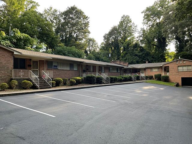 1st image of 1121 Scottsdale Dr Unit 21