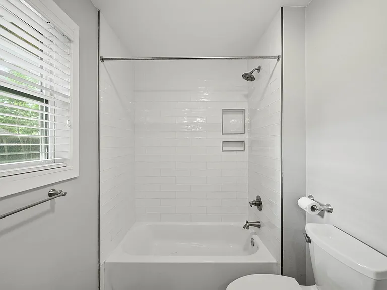 4614 Hummingbird St — Photo 33