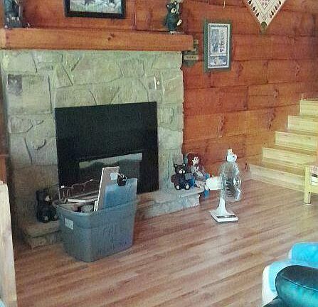 2nd image of 2876 Easy St