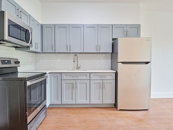 2nd image of 360 E 184th St #1B