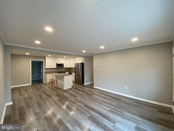 2nd image of 4206 Fairglen Dr