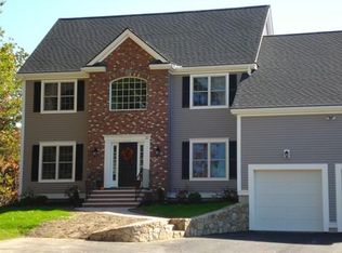 014 High Point Dr, North Grafton, MA 01536