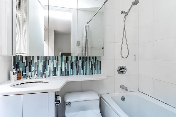 Sold by Keller Williams Realty Landmark II | media 34