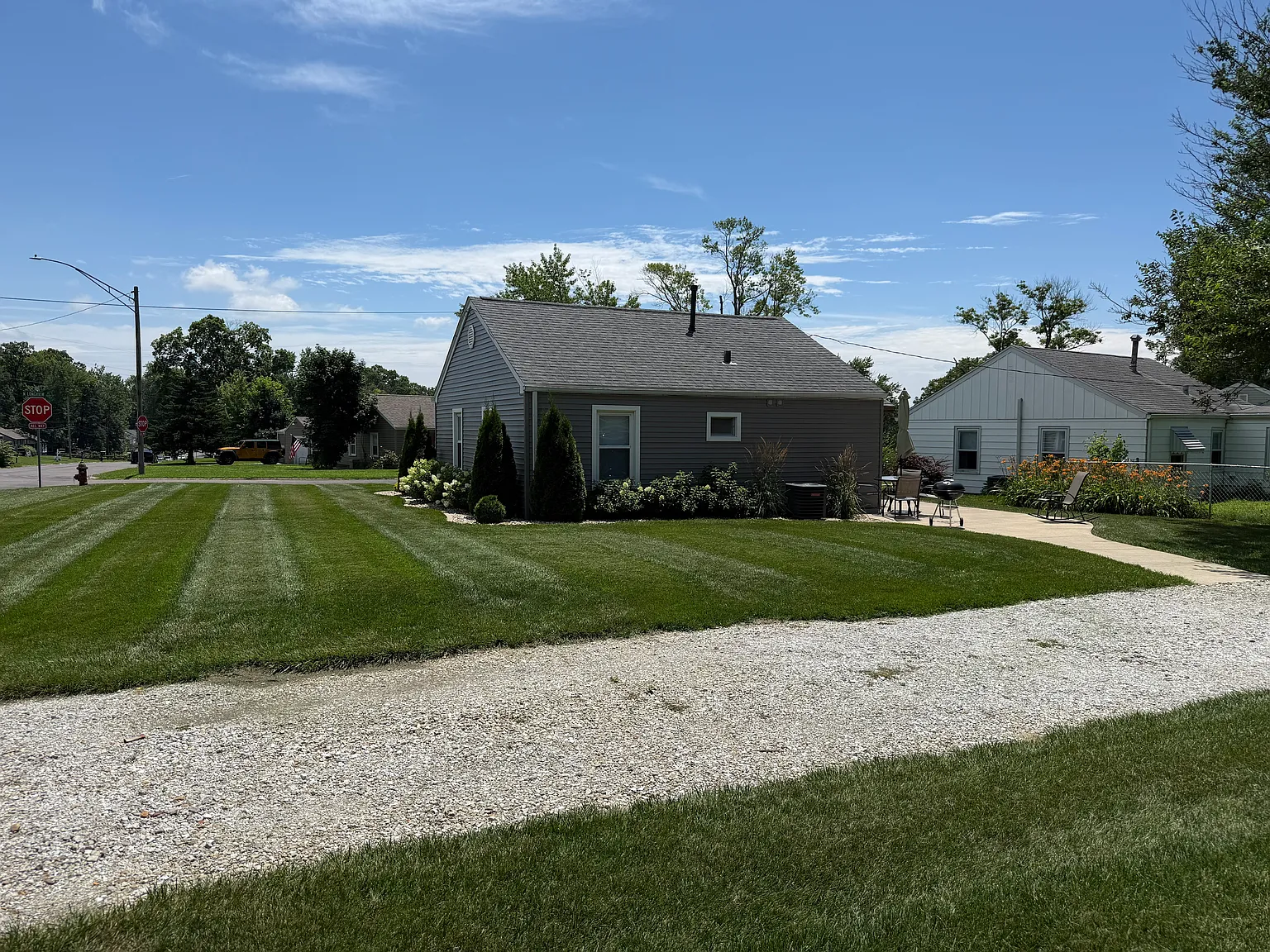 2 bed, 725 sqft, $1,475 — Photo 2