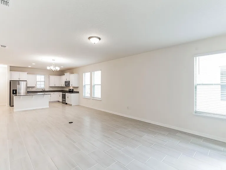 16506 Point Rock Dr — Photo 3