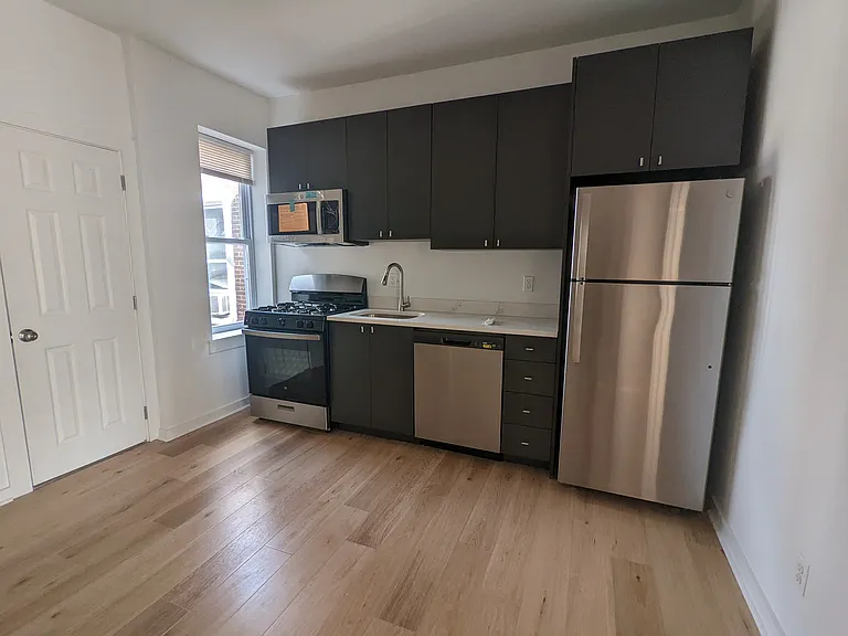 848-n-22nd-st-3f-6
