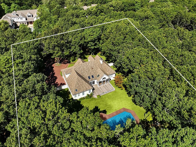 1st image of 13 Red Creek Cir