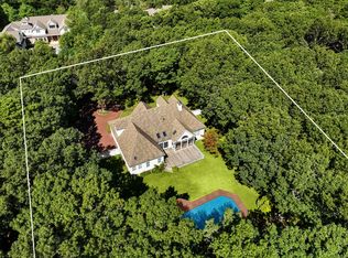 13 Red Creek Cir, Hampton Bays, NY 11946